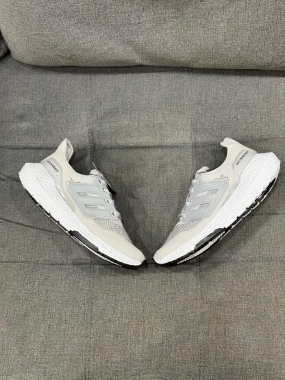 Adidas Boost (Todas Grises)