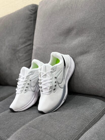 Nike Air Zoom (Blancas) - Image 2