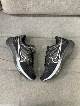 Nike Air Zoom (Total Black)