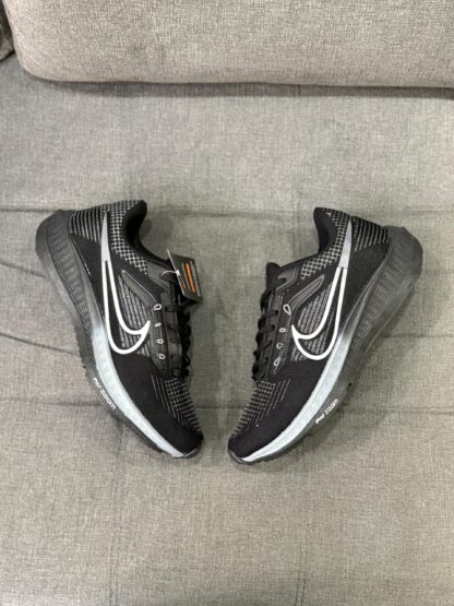 Nike Air Zoom (Total Black)